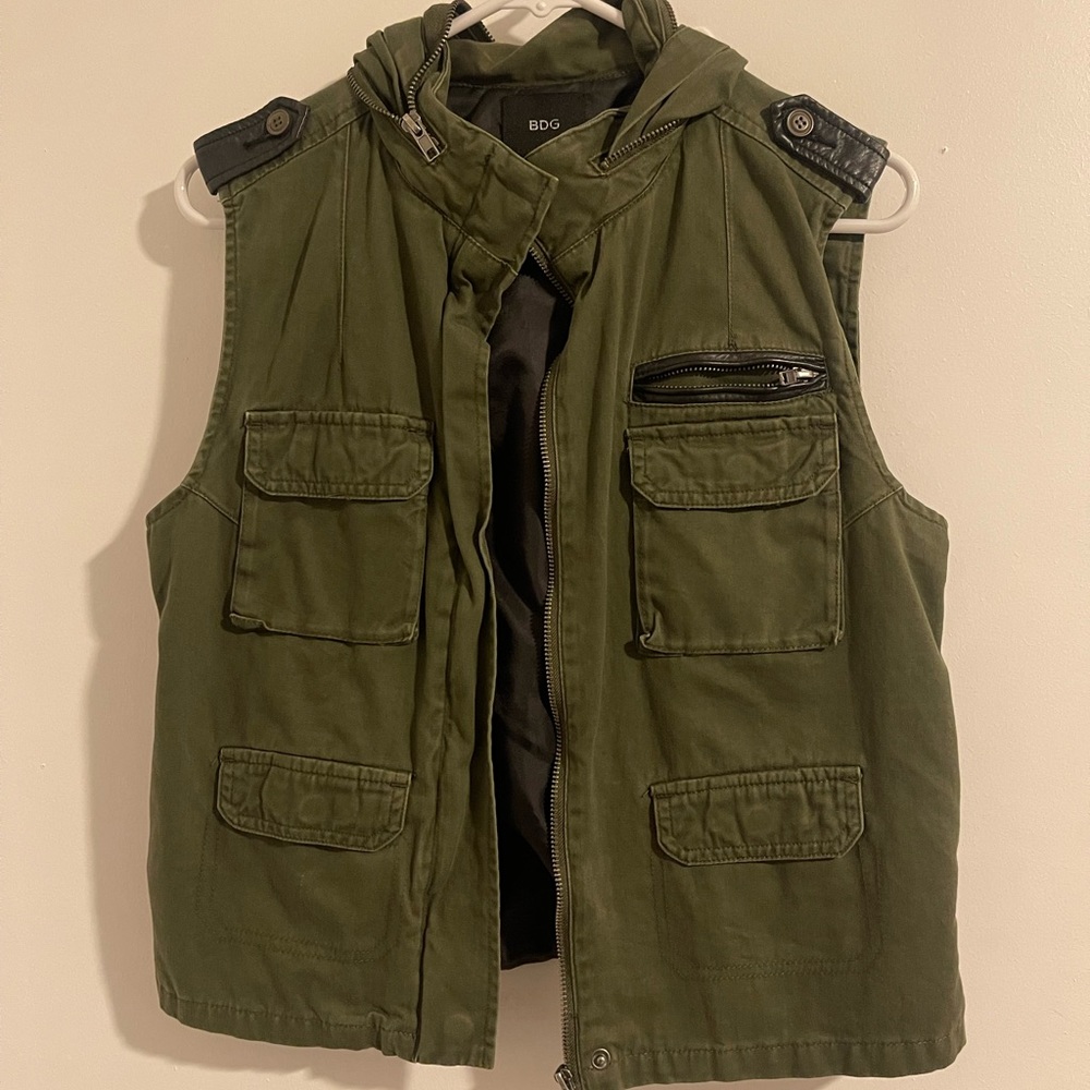 Green sleeveless zip up jacket vest